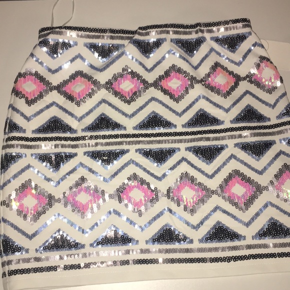 Brand new with tags Tobi skirt! - Picture 2 of 3